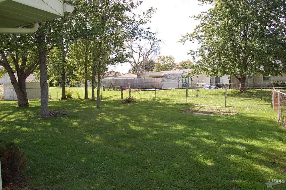 9030 Mariners Ridge Drive Fort Wayne, IN 46819 - Photo 5 of 16