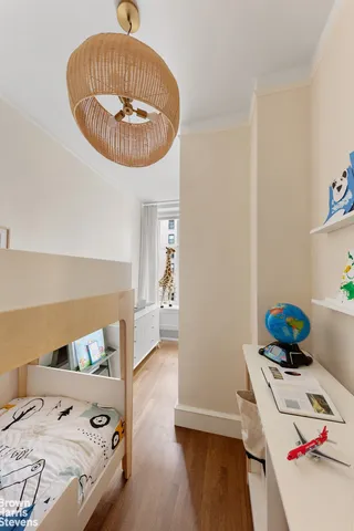 $5,495,000 | 390 West End Avenue, Unit 5H | Upper West Side