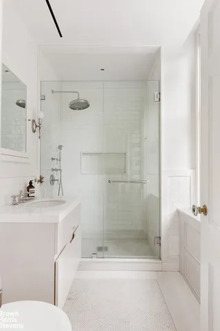 $5,495,000 | 390 West End Avenue, Unit 5H | Upper West Side