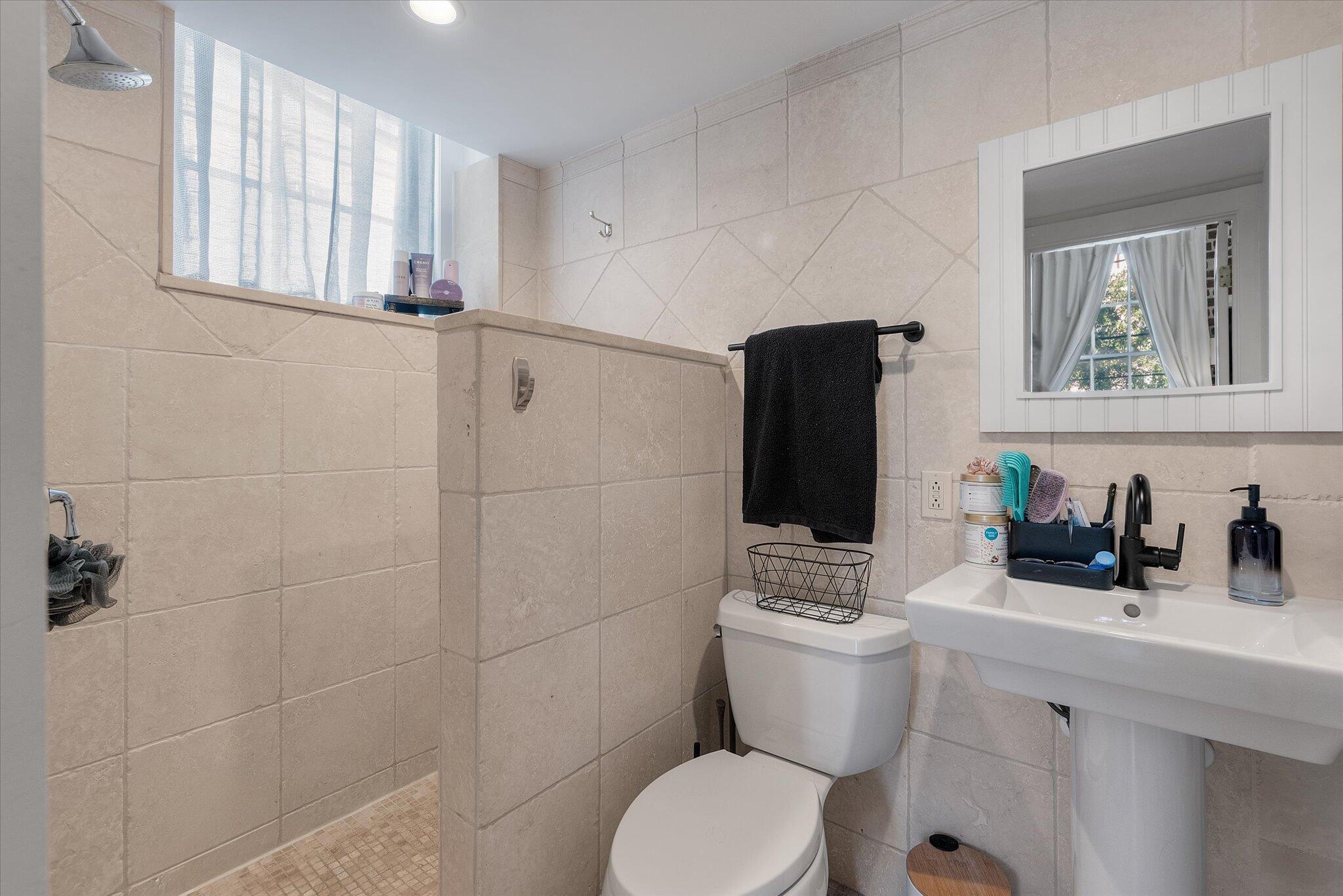 53 Hasell Street, Unit D Charleston, SC 29401 - Photo 26 of 30 26-53 Hasell St Unit D_i_Lowcountry_Expo