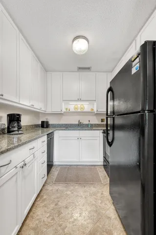 $1,800 | 753 Ashdale Drive, Unit 3A, Charleston, SC 29407