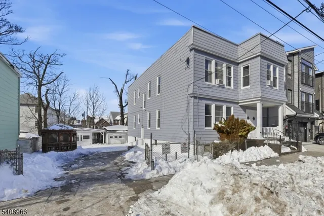 $689,999 | 599 South 18th Street, Newark, NJ 07103