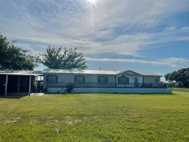 $130,000 | 82 Swallow Drive, Palacios, TX 77465