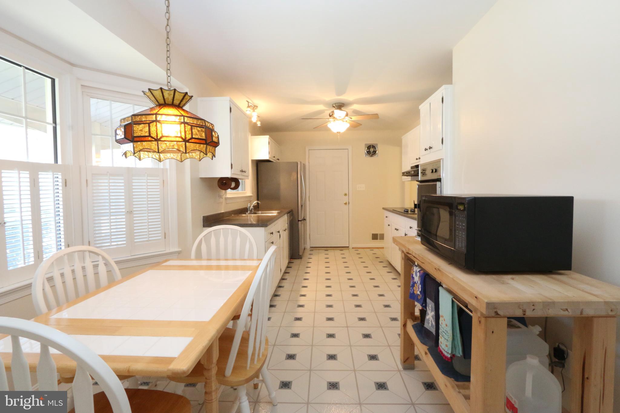 6726 Houndmaster Road Springfield, VA 22152 - Photo 9 of 42 Gallery Image 9
