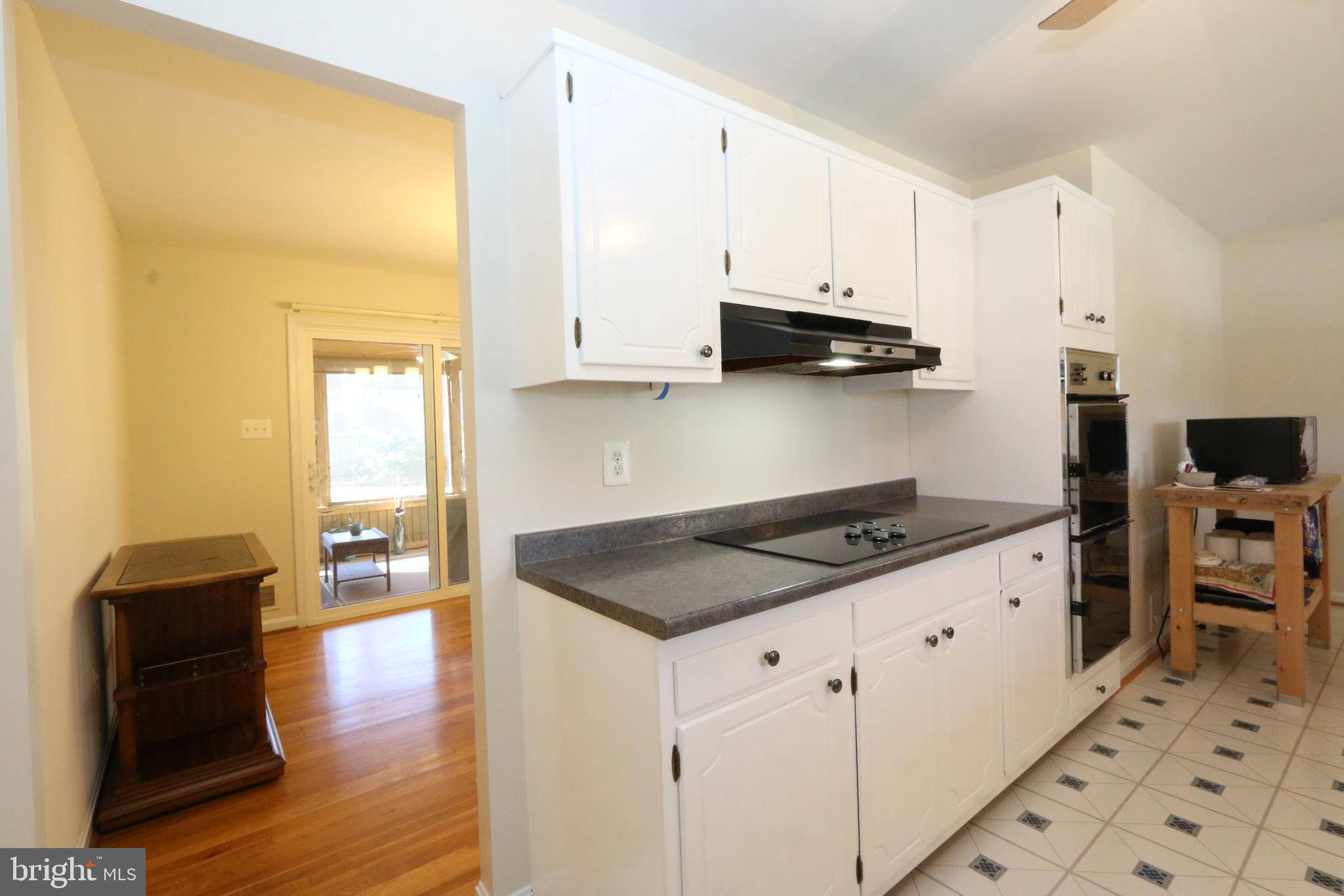 6726 Houndmaster Road Springfield, VA 22152 - Photo 10 of 42 Gallery Image 10