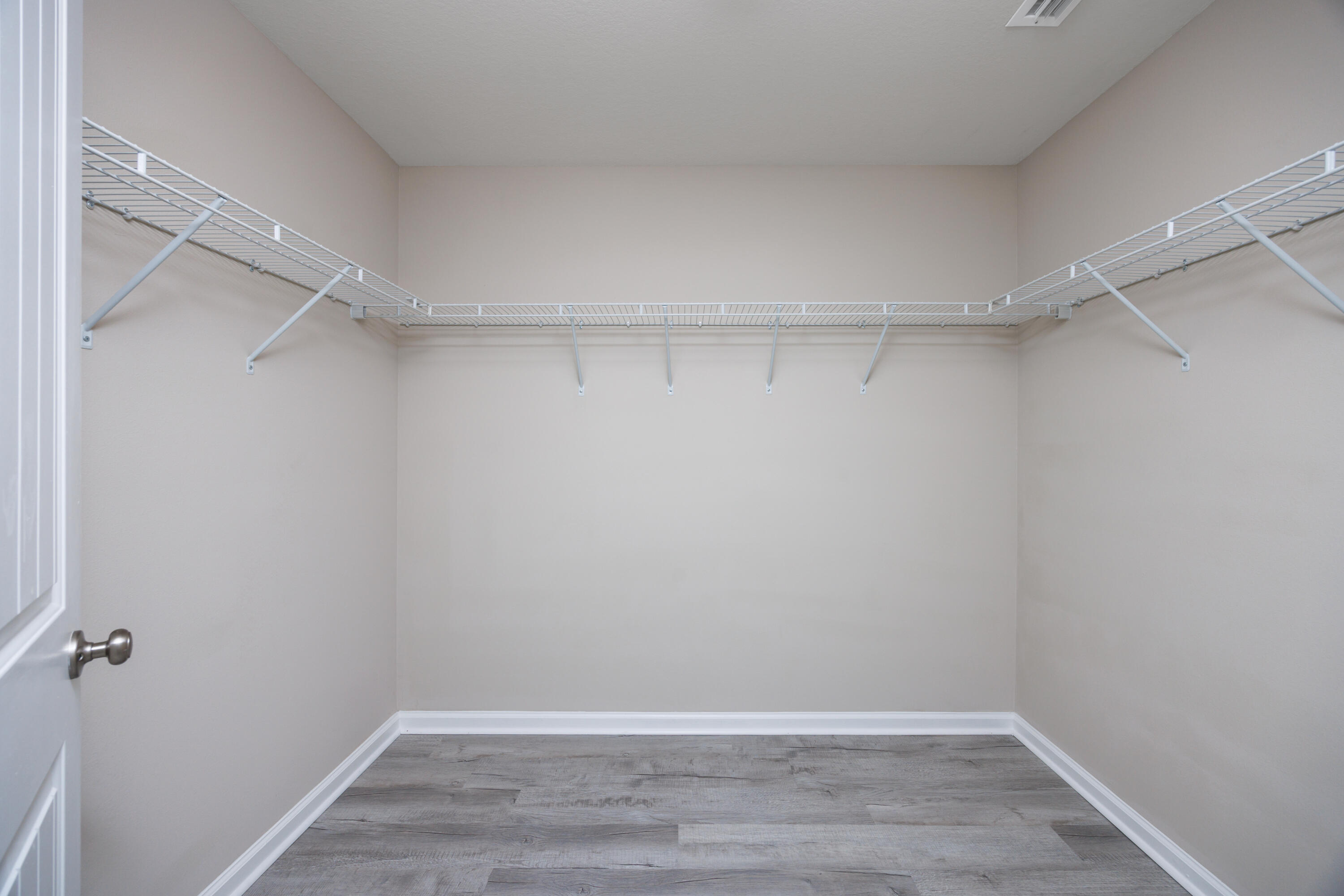 617 Fanny Ann Way Freeport, FL 32439 - Photo 11 of 21 a view of an empty walk in closet