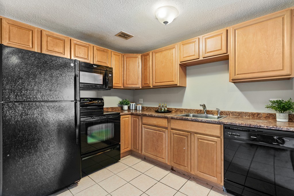 80 Main Street, Unit 26 Malden, MA 02148 - Photo 4 of 20