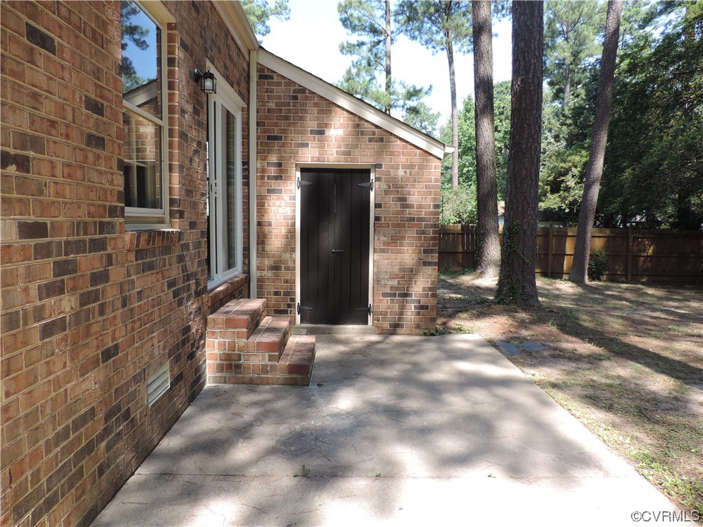 10616 Savoy Road North Chesterfield, VA 23235 - Photo 26 of 29 a view of a house with backyard
