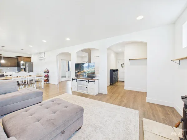 $1,100,000 | 7210 Sweet Ola Highway, Sweet, ID 83670