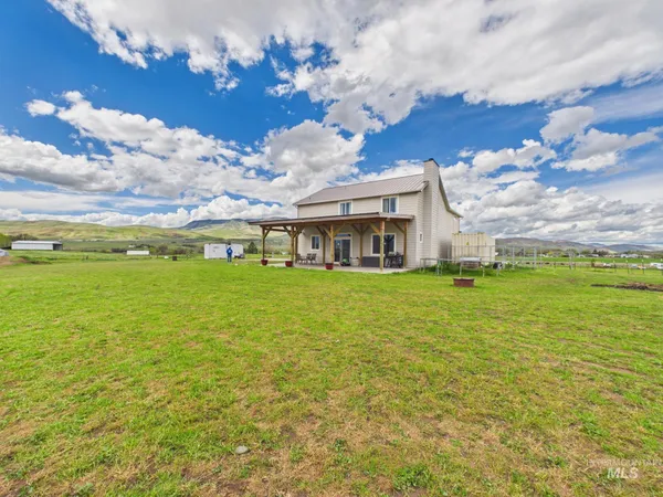 $1,100,000 | 7210 Sweet Ola Highway, Sweet, ID 83670