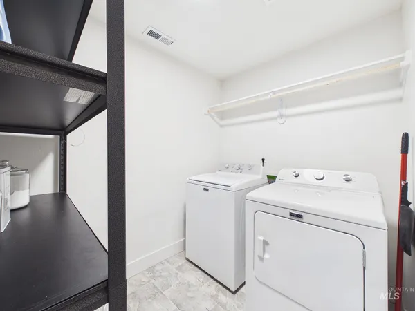 $1,100,000 | 7210 Sweet Ola Highway, Sweet, ID 83670