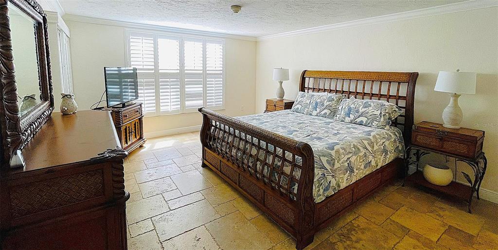 6480 Midnight Pass Road, Unit 403 Sarasota, FL 34242 - Photo 28 of 83 Gallery Image 28