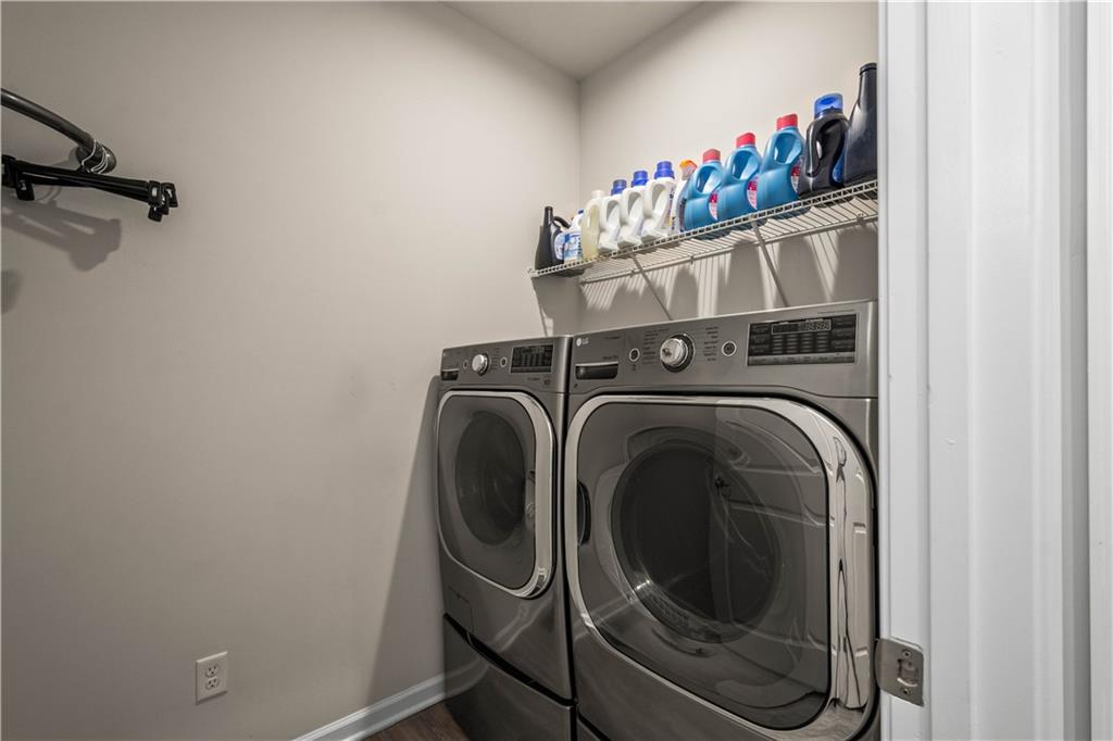107 High Pointe Drive Washington, PA 15301 - Photo 9 of 38 a utility room with dryer and washer