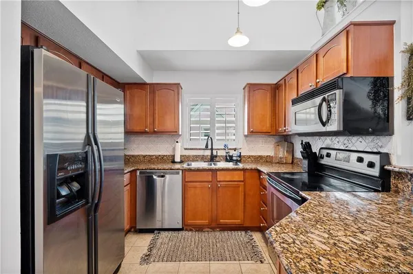 $319,000 | 1653 Southeast Pomeroy Street, Unit 36 BLDG 3, Stuart, FL 34997