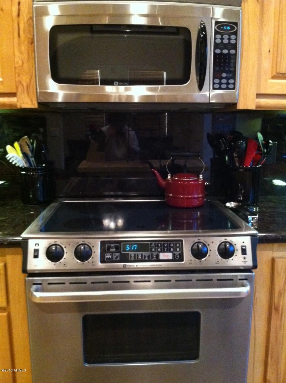 526 West Roma Avenue Phoenix, AZ 85013 - Photo 19 of 67 Maytag range, oven and microwave
