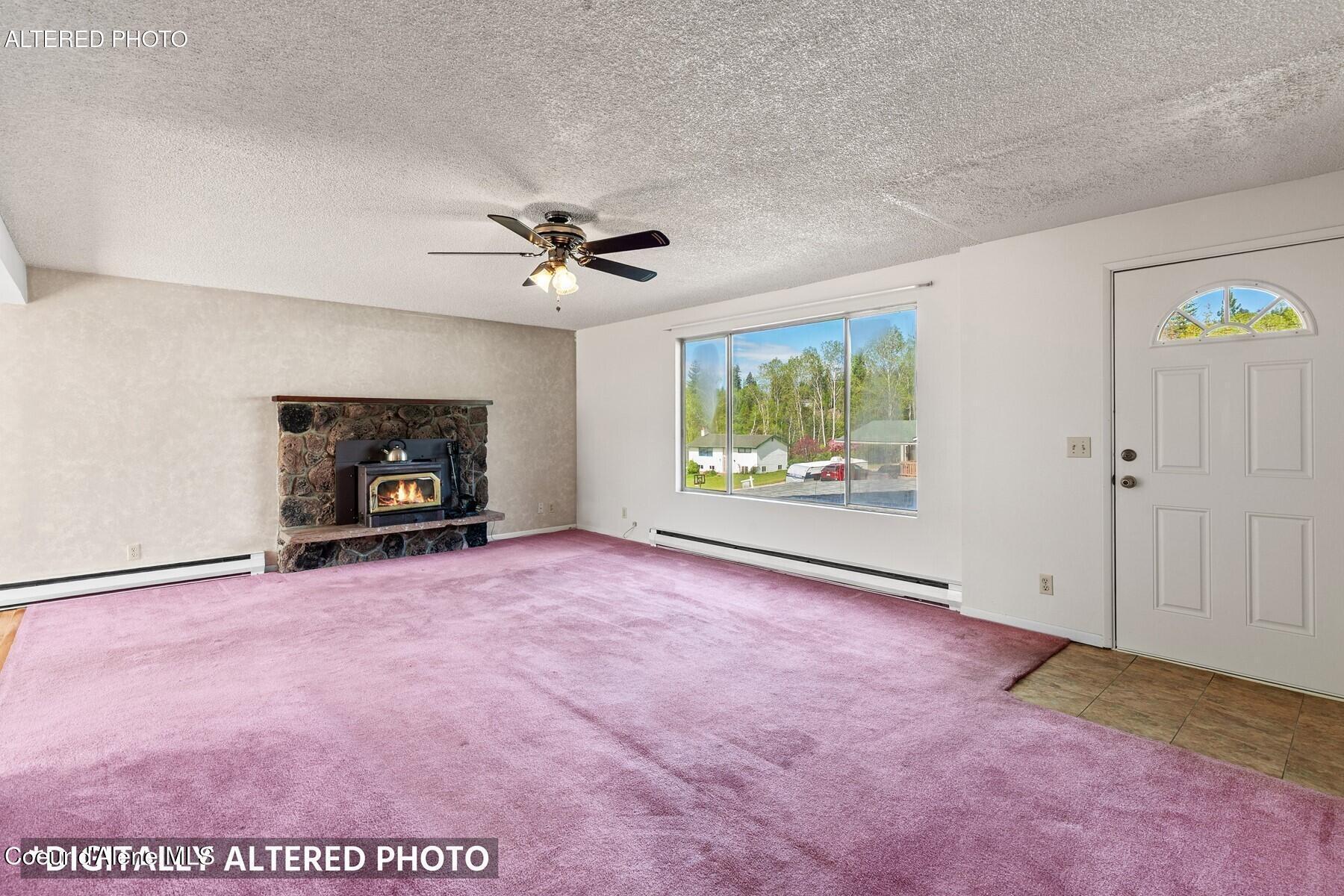 213 Rio Vista Street Osburn, ID 83849 - Photo 3 of 28 213RioVistaSt Family Room 2