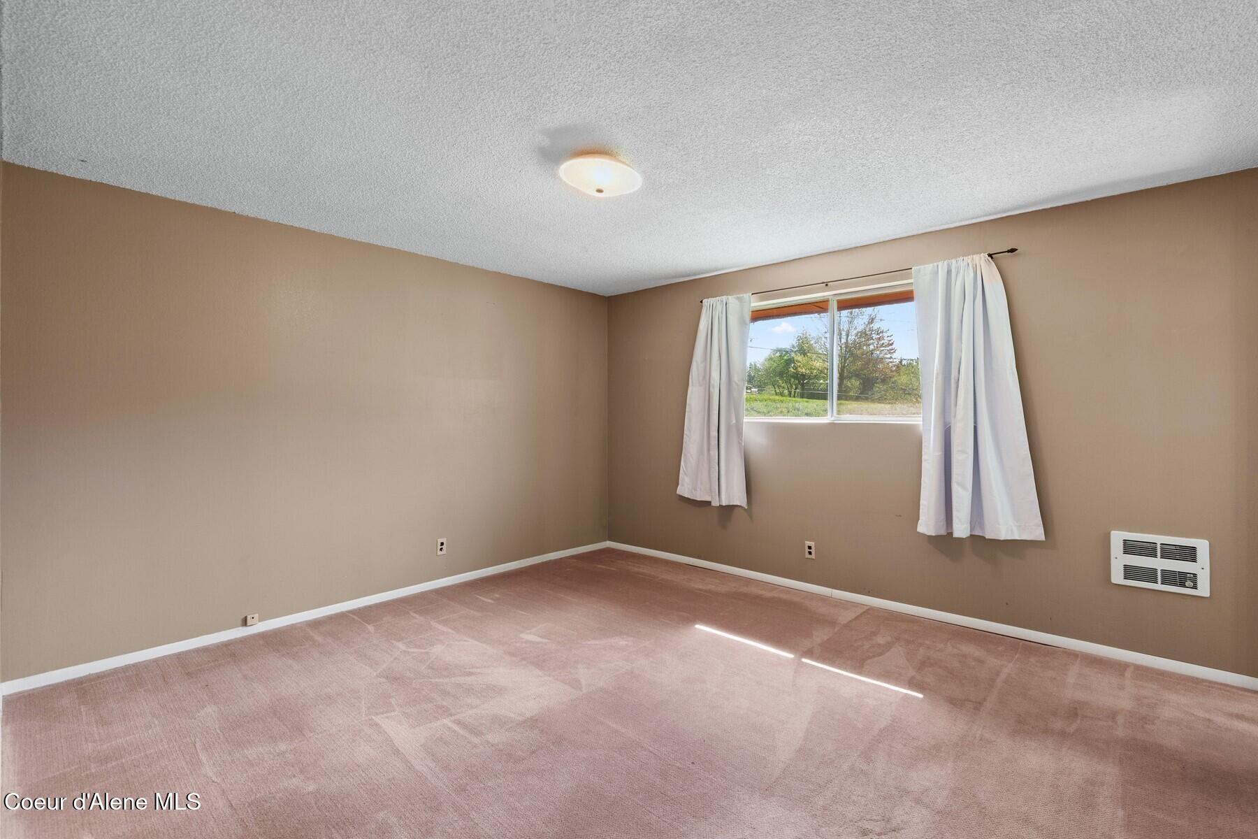 213 Rio Vista Street Osburn, ID 83849 - Photo 7 of 28 213RioVistaSt Primary