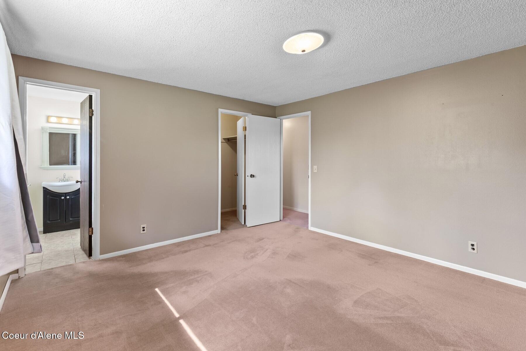 213 Rio Vista Street Osburn, ID 83849 - Photo 8 of 28 213RioVistaSt Primary 2