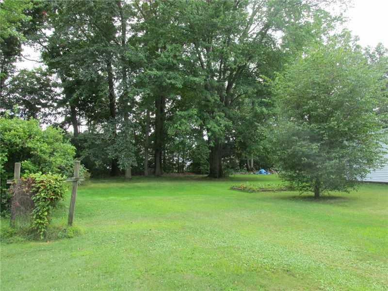 3462 Sample Road Hermitage, PA 16148 - Photo 13 of 13 Yard/Garden.