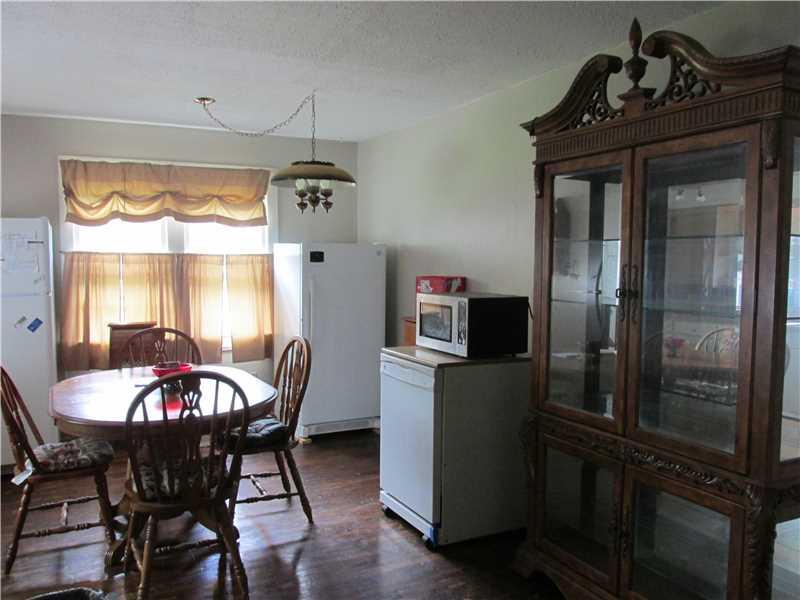 3462 Sample Road Hermitage, PA 16148 - Photo 6 of 13 Kitchen.
