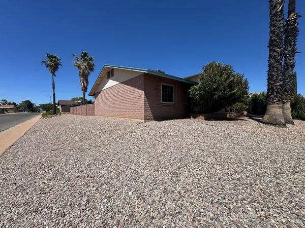 $1,400 | 1205 East Cottonwood Drive, Sierra Vista, AZ 85635
