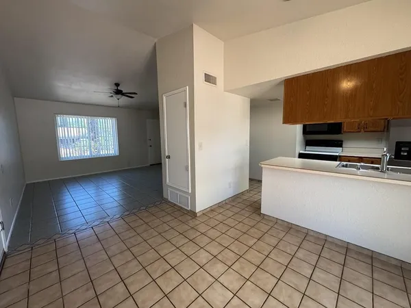 $1,400 | 1205 East Cottonwood Drive, Sierra Vista, AZ 85635