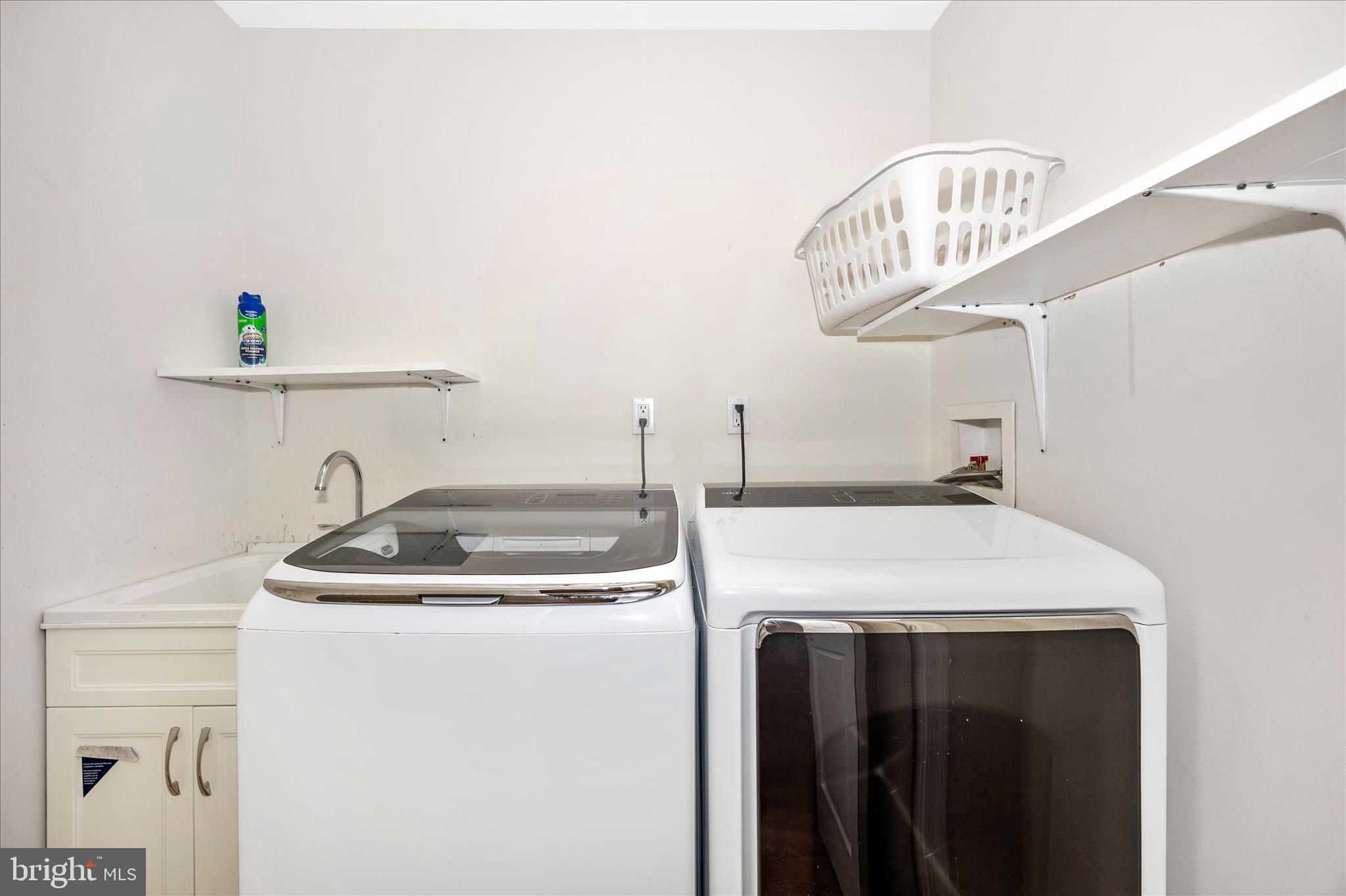 16215 Redland Road Rockville, MD 20855 - Photo 20 of 51 Laundry Room