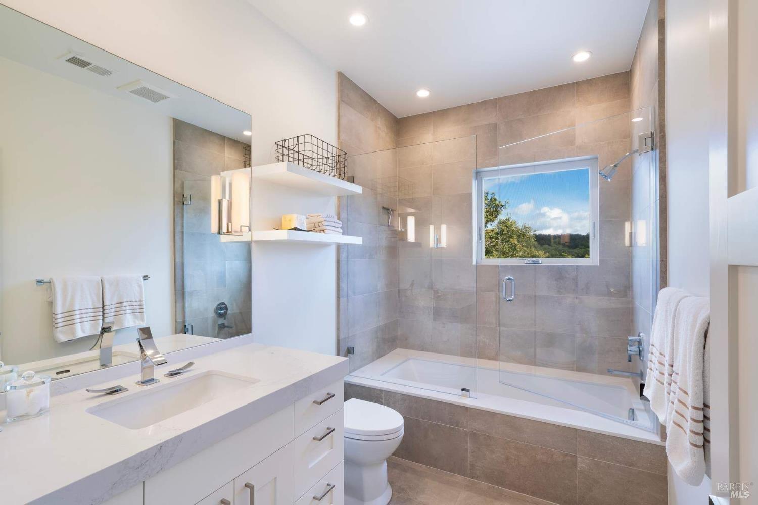 17355 Norrbom Road Sonoma, CA 95476 - Photo 34 of 53