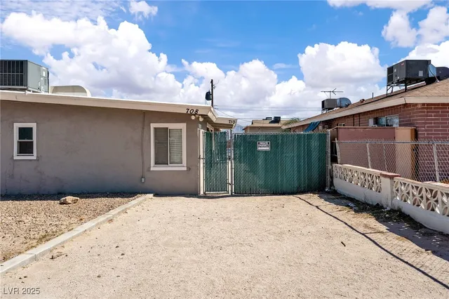 $1,150 | 710 North 10th Street, Unit 710, Las Vegas, NV 89101