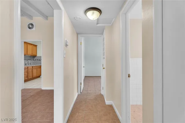 $1,150 | 710 North 10th Street, Unit 710, Las Vegas, NV 89101