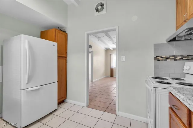 $1,150 | 710 North 10th Street, Unit 710, Las Vegas, NV 89101