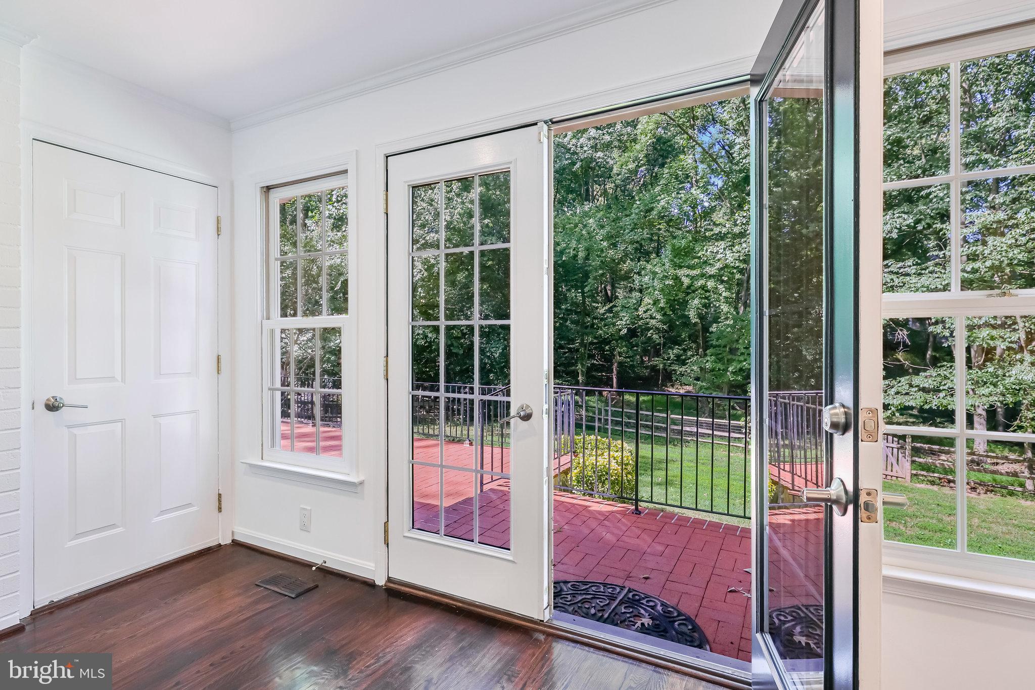 11482 Bingham Terrace Reston, VA 20191 - Photo 23 of 59