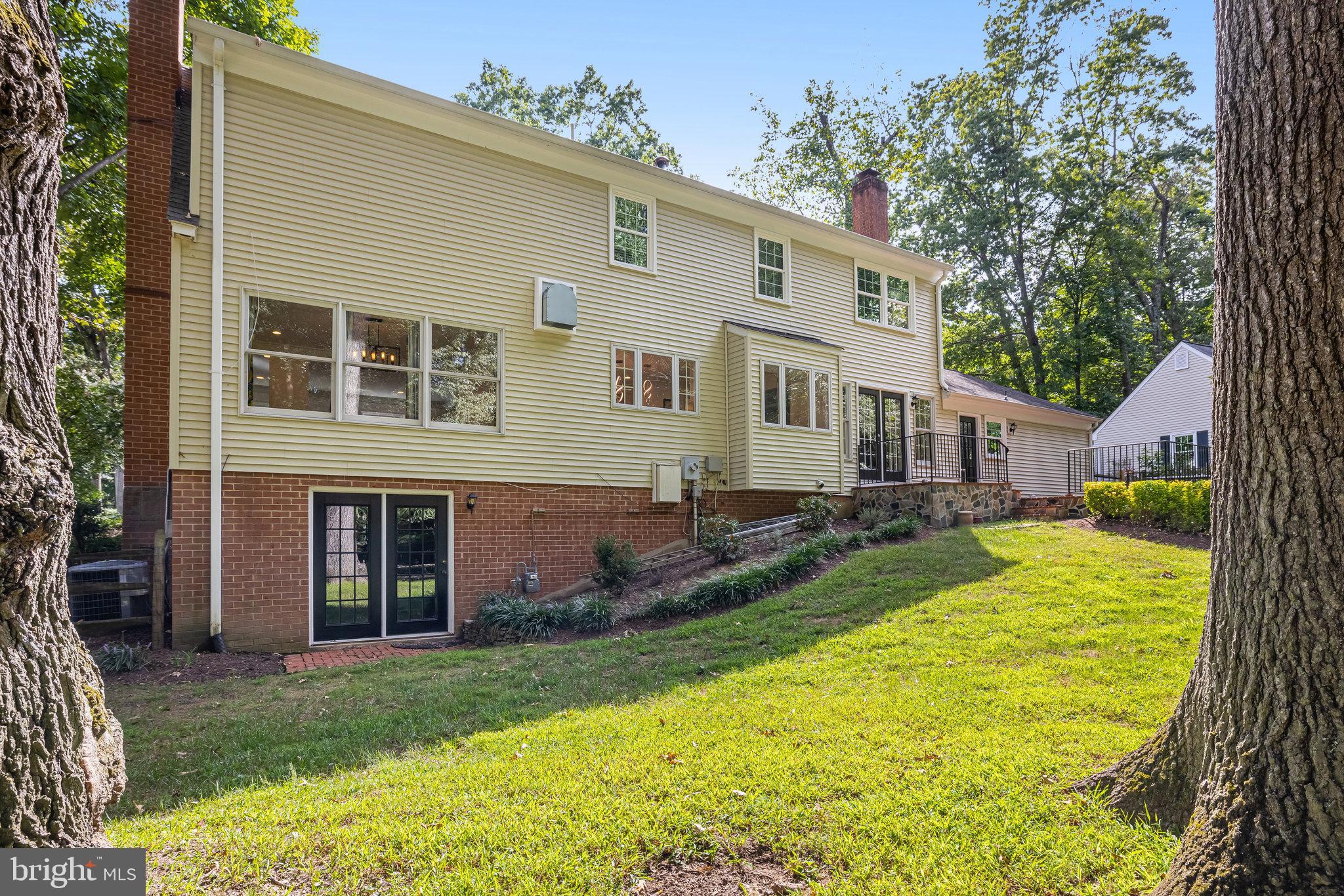 11482 Bingham Terrace Reston, VA 20191 - Photo 46 of 59