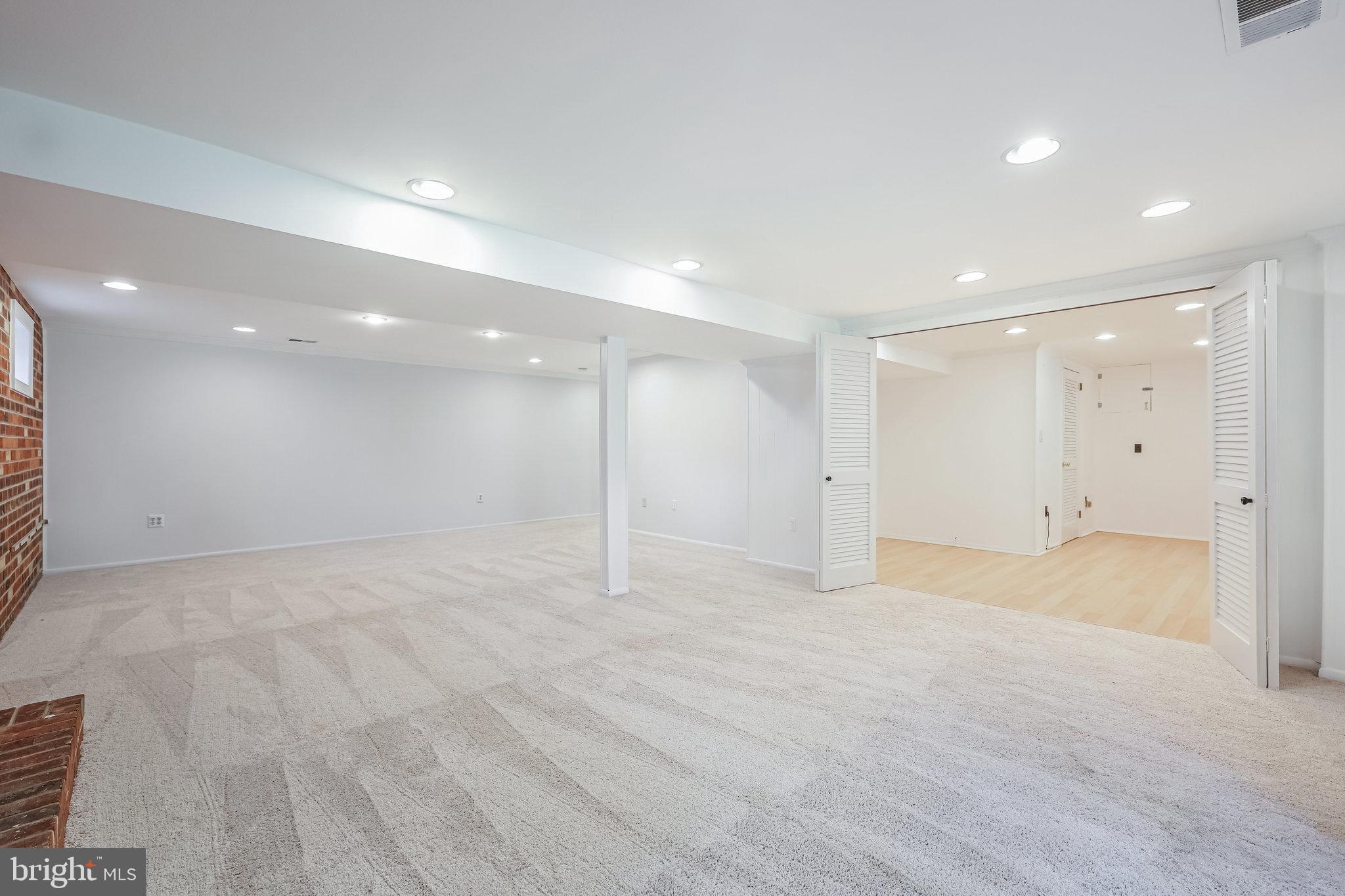 11482 Bingham Terrace Reston, VA 20191 - Photo 48 of 59