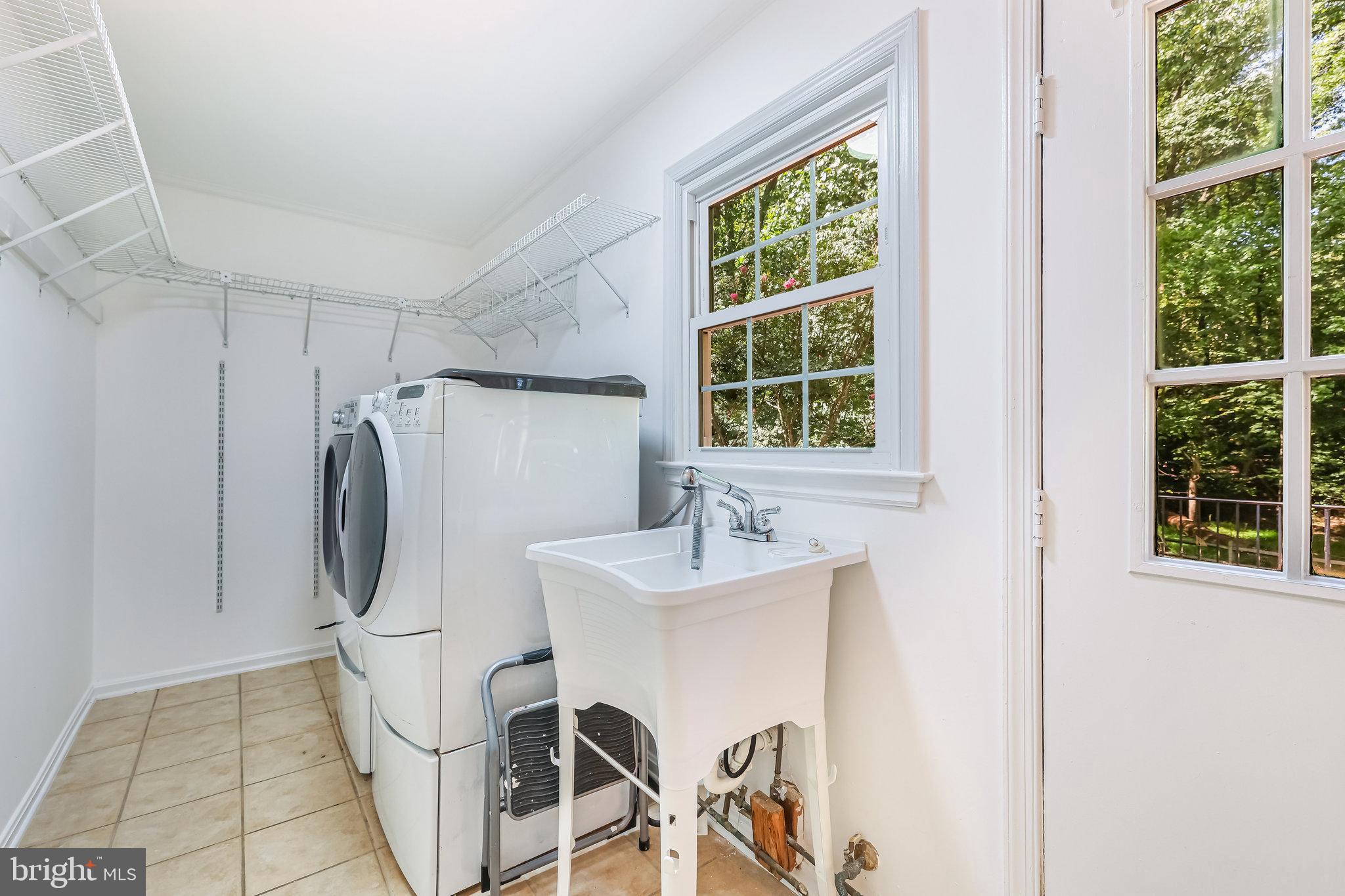 11482 Bingham Terrace Reston, VA 20191 - Photo 49 of 59