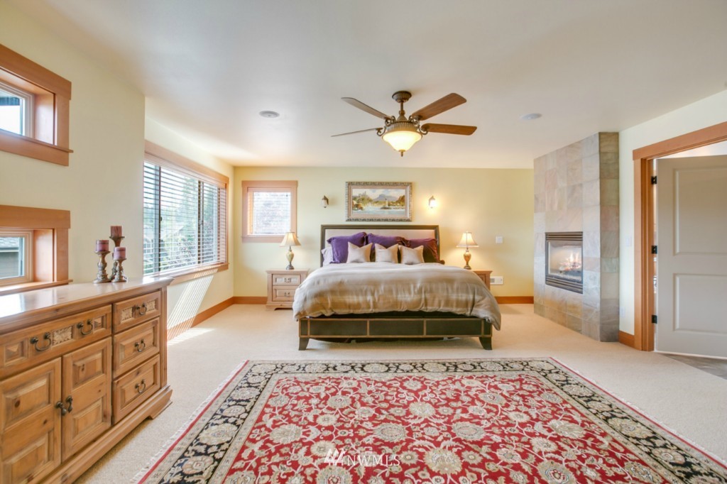5301 Northeast 17th Place Renton, WA 98059 - Photo 12 of 25