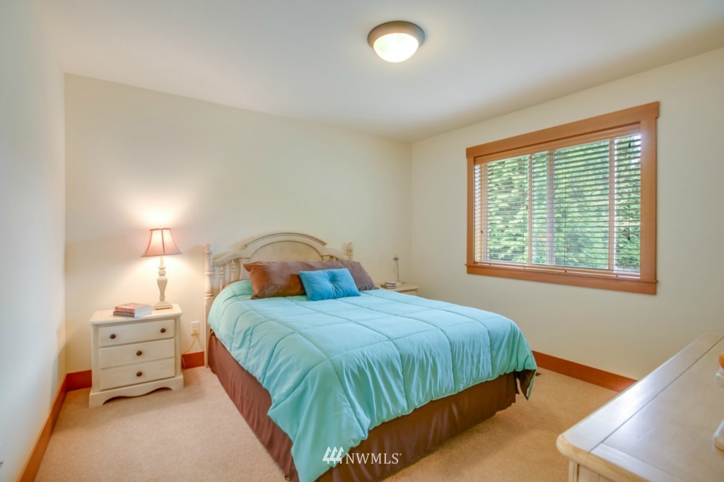 5301 Northeast 17th Place Renton, WA 98059 - Photo 17 of 25