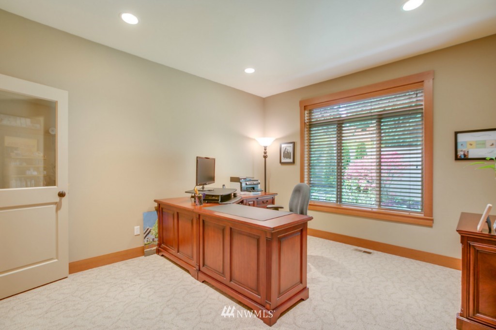 5301 Northeast 17th Place Renton, WA 98059 - Photo 20 of 25