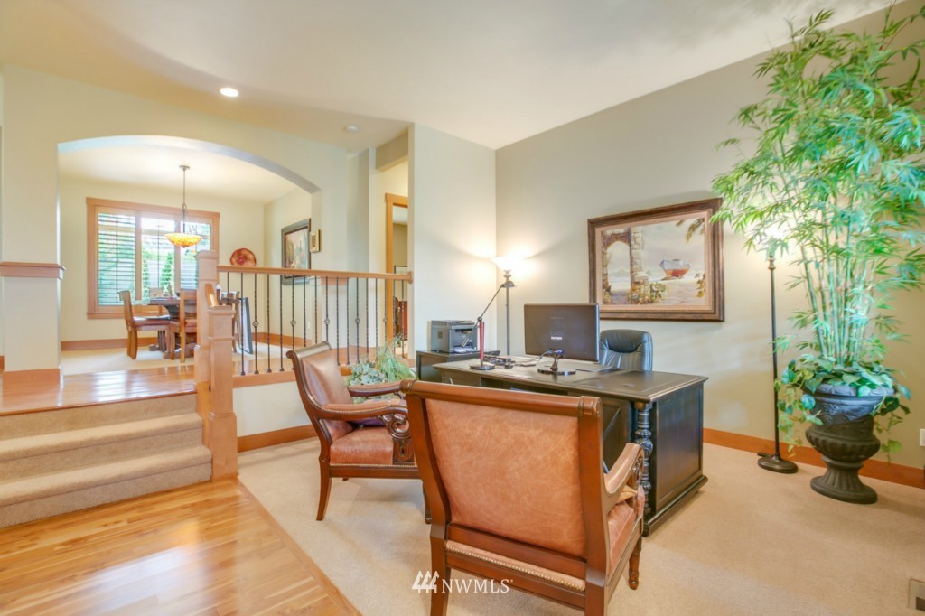 5301 Northeast 17th Place Renton, WA 98059 - Photo 9 of 25