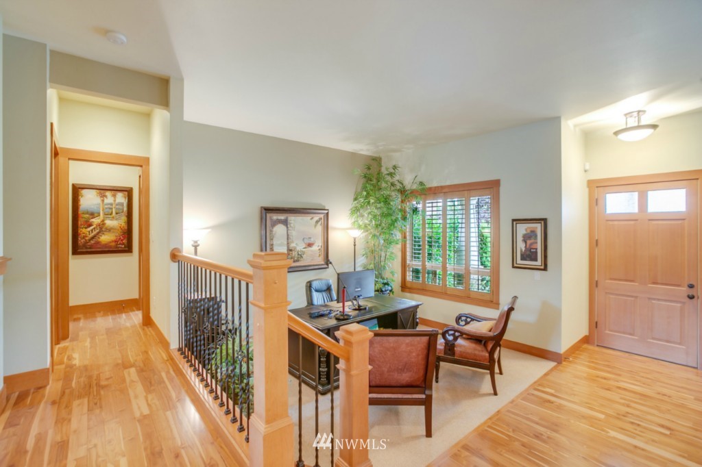 5301 Northeast 17th Place Renton, WA 98059 - Photo 10 of 25