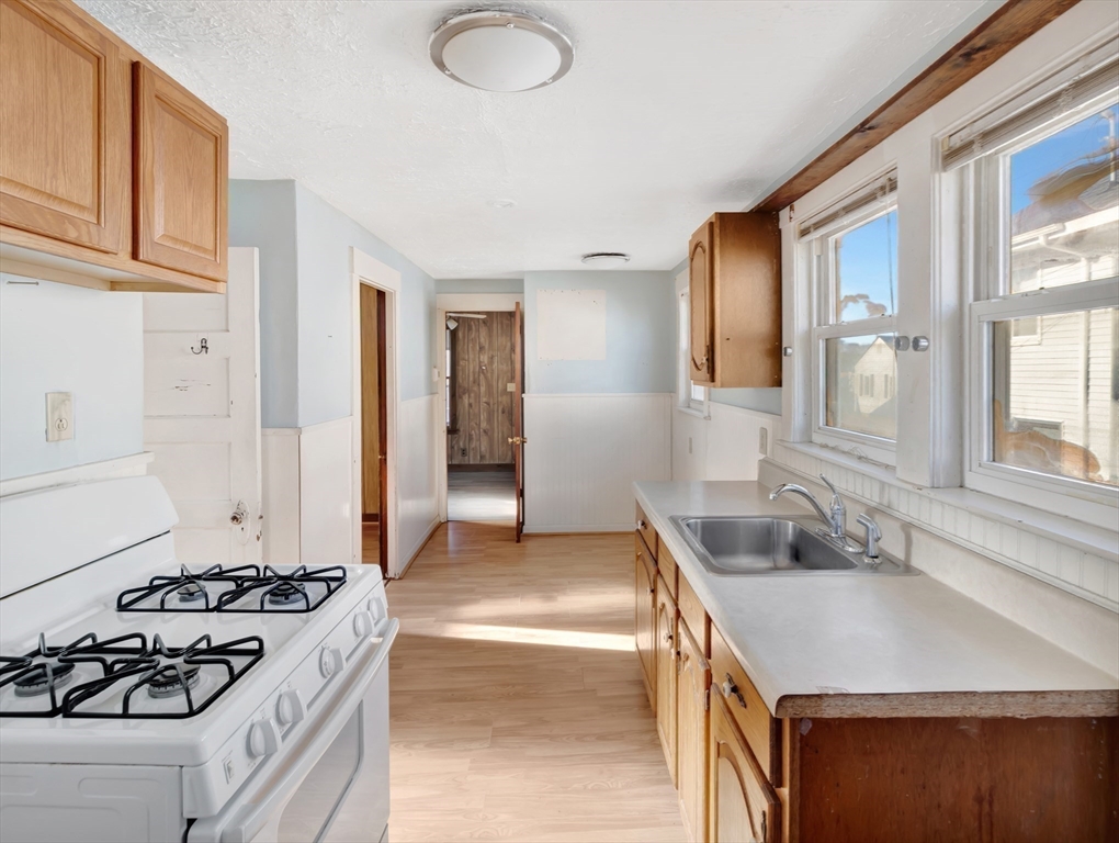 188 Kingsley Road Hull, MA 02045 - Photo 14 of 32