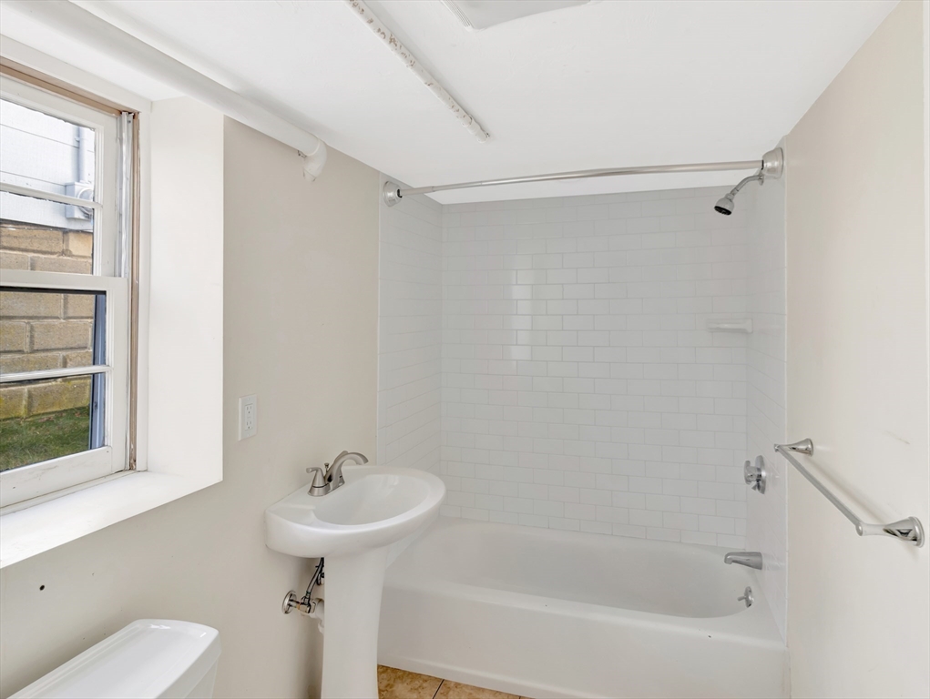 188 Kingsley Road Hull, MA 02045 - Photo 29 of 32