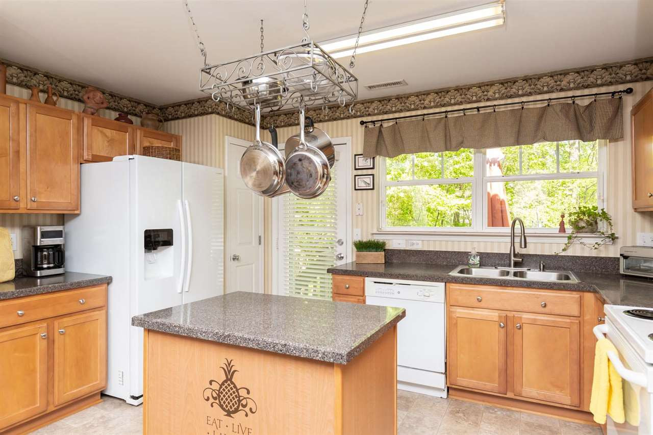 4009 Hopper Street Raleigh, NC 27616 - Photo 7 of 25 Kitchen