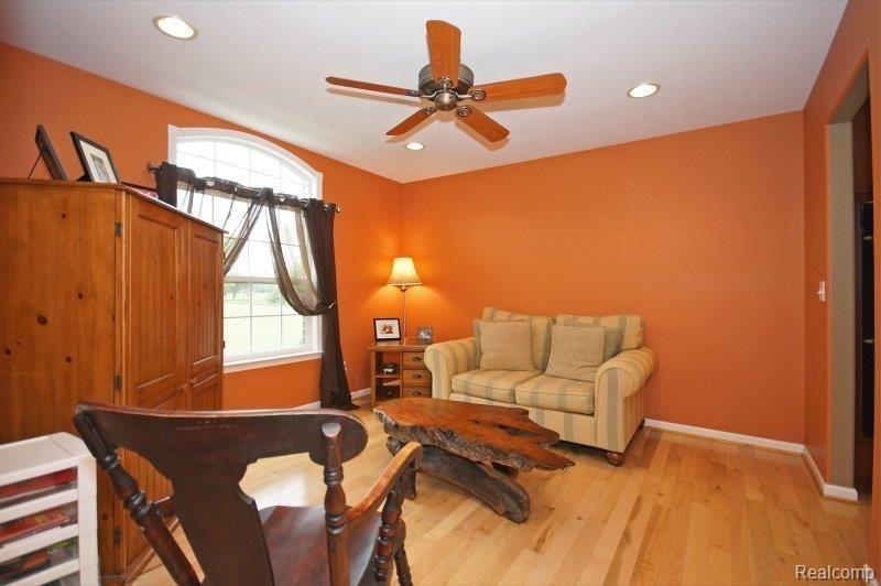 9382 Spencer Road South Lyon, MI 48178 - Photo 13 of 23 Formal Dining 2