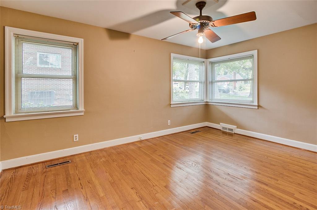 901 Cliff Road Asheboro, NC 27203 - Photo 14 of 28 Gallery Image 14