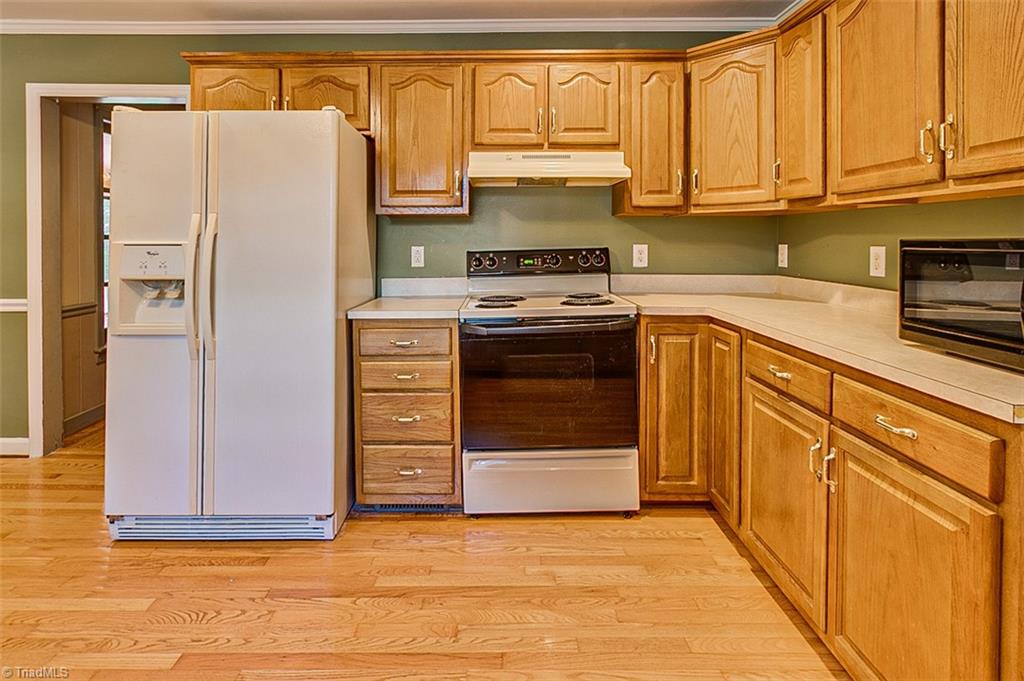 901 Cliff Road Asheboro, NC 27203 - Photo 8 of 28 Gallery Image 8