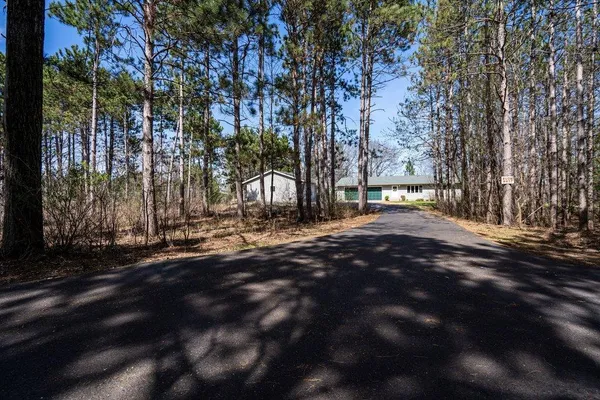$700,000 | 4437 Old Wells Road, Eau Claire, WI 54703