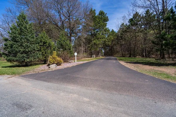 $700,000 | 4437 Old Wells Road, Eau Claire, WI 54703