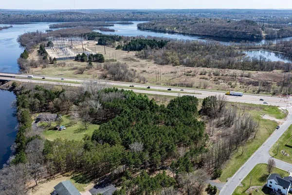 $700,000 | 4437 Old Wells Road, Eau Claire, WI 54703
