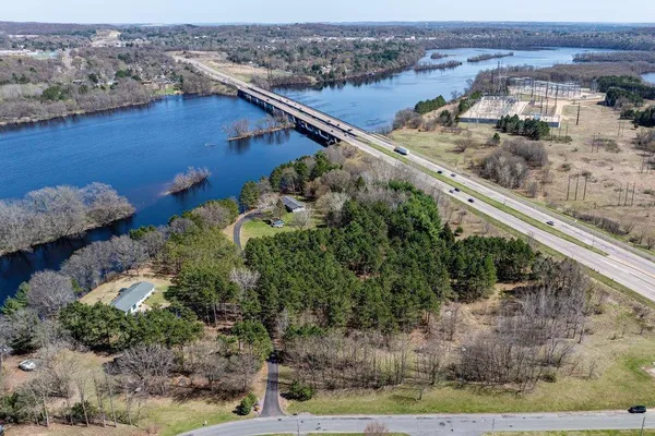 $700,000 | 4437 Old Wells Road, Eau Claire, WI 54703